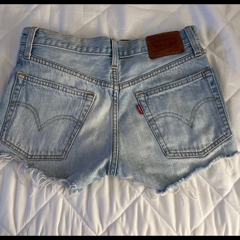 Levi’s wedgie shorts